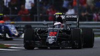 Jenson Button v závodě v Silverstone