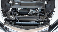 Nová Honda NSX s hybridním pohonným ústrojím přichází do celkem osmi evropských showroomů.