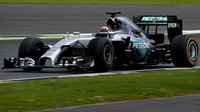 Pascal Wehrlein při posledních sezónních testech v Silverstone pracoval pro Pirelli, druhý den