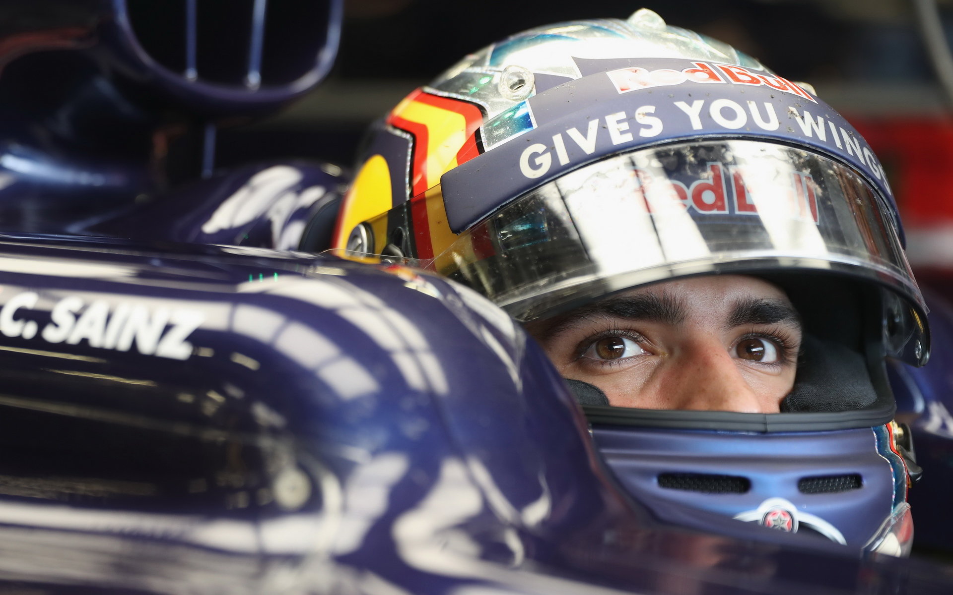 Carlos Sainz při posledních sezónních testech v Silverstone, první den