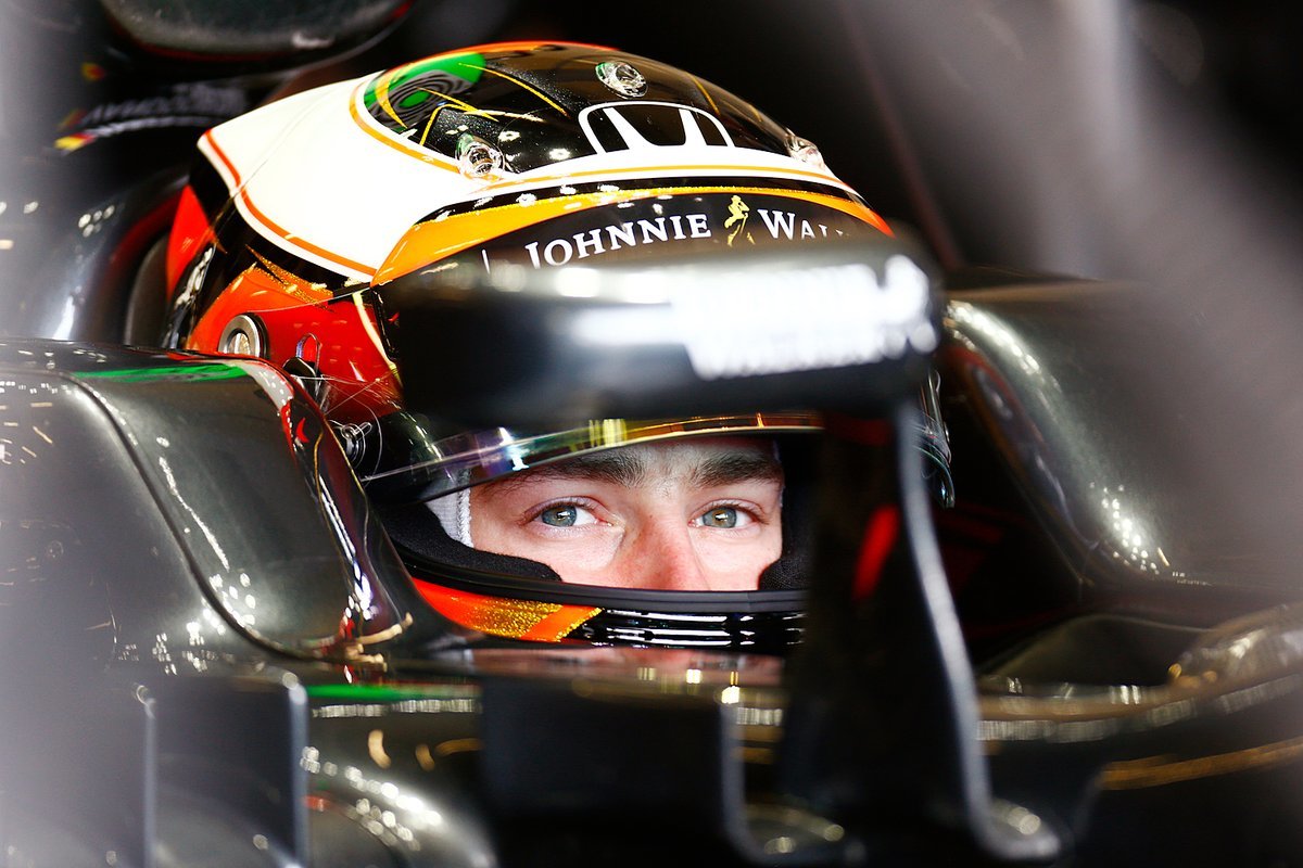 Stoffel Vandoorne bude ve své první sezóně v F1 u McLarenu pod velkým tlakem
