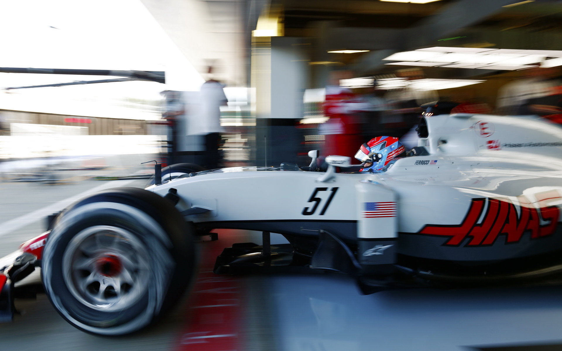 Santino Ferrucci s Haasem VF-16 během testů v Silverstone