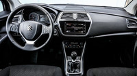 Suzuki S-Cross prošlo faceliftem, dostalo novou masku chladiče a přeplňované motory.