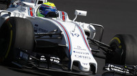 Felipe Massa při pátečním tréninku v Maďarsku