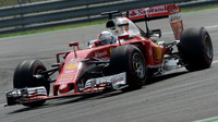 Sebastian Vettel v závodě v Maďarsku