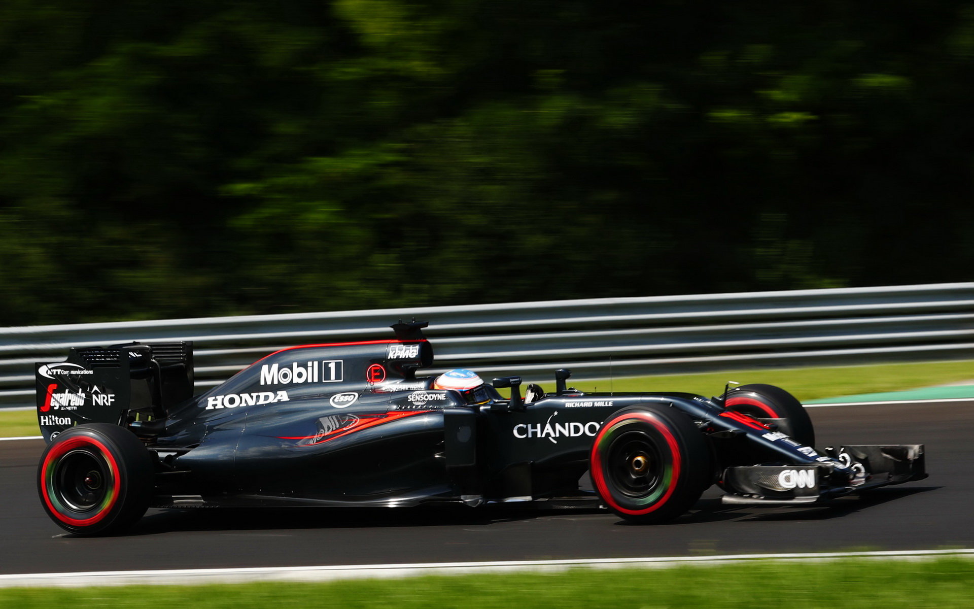 Fernando Alonso očekává, že McLaren bude moci ve zbytku sezóny bojovat v Top 5