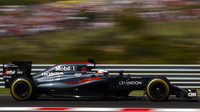 Fernando Alonso v závodě v Maďarsku