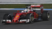 Sebastian Vettel věří, že se Ferrari zvedne a Red Bull v šampionátu porazí