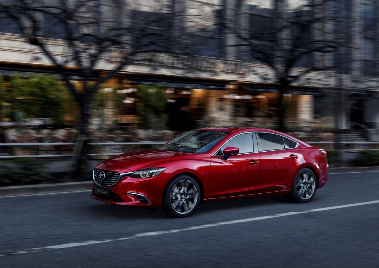 Mazda6 dostala v rámci faceliftu především technologické novinky.