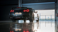Omlazený Nissan GT-R přichází k českým prodejcům.