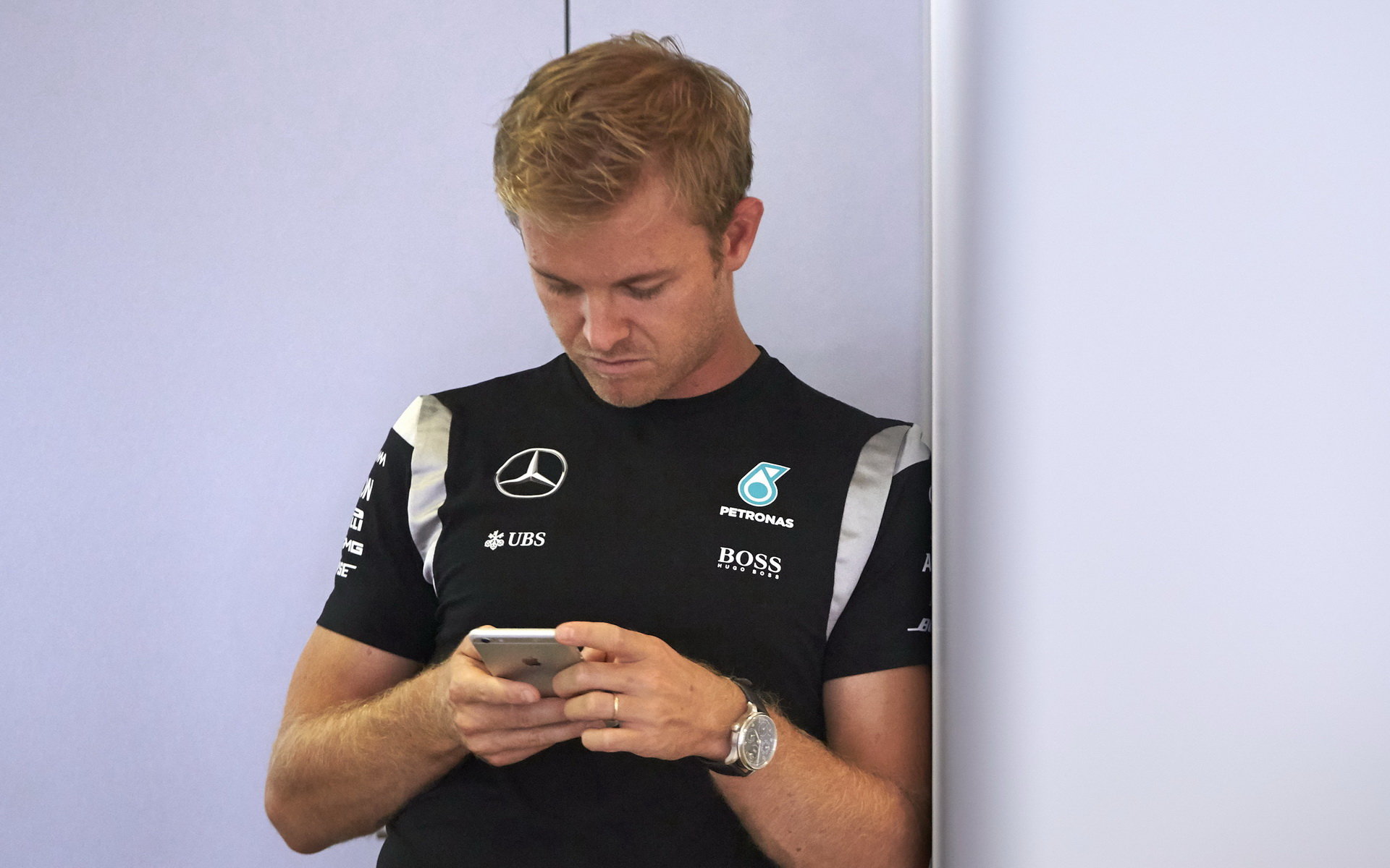 Rosberg prozatím na Hamiltona v Mexiku ztrácí