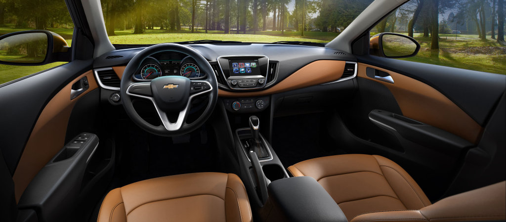 Kabina Chevroletu Cavalier je moderní a na fotkách působí luxusním dojmem.