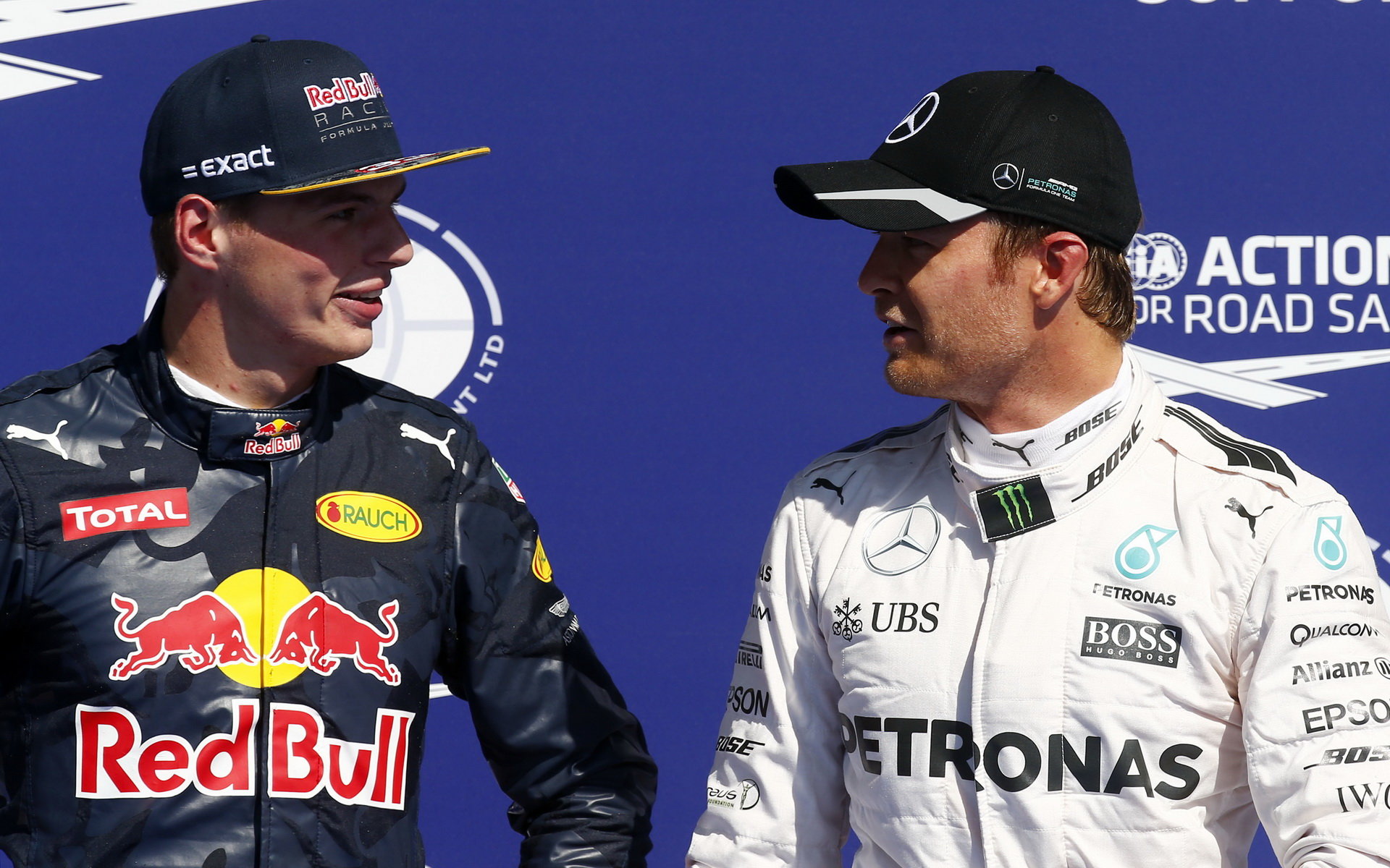 Max Verstappen a Nico Rosberg po kvalifikaci v Belgii