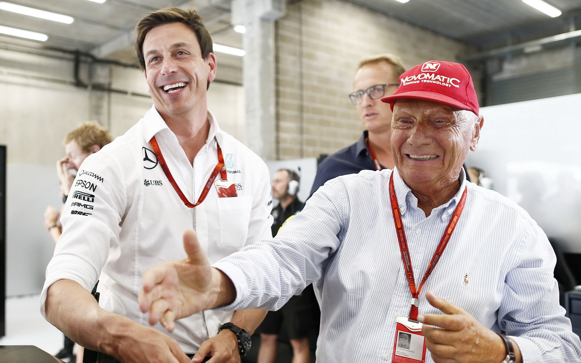 Nehledejte u nás problémy, prostě nejsou - Wolff a Lauda obhajují klima u svého týmu