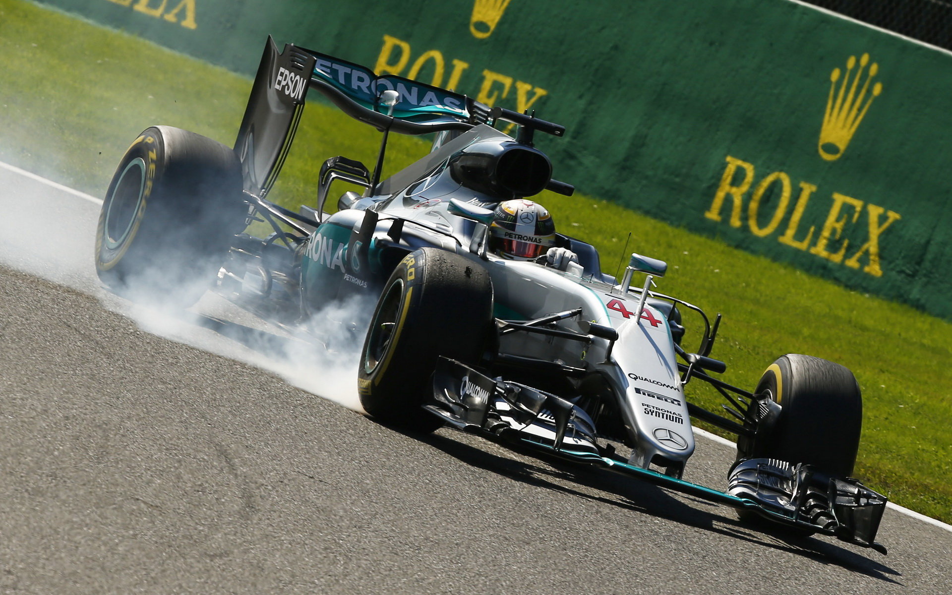 Lewis Hamilton probrzdil v kvalifikaci v Belgii