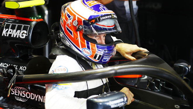 Jenson Button včera vyzkoušel ochranný oblouk - ale uvidíme jej s tímto zařízením ještě někdy v závodě?