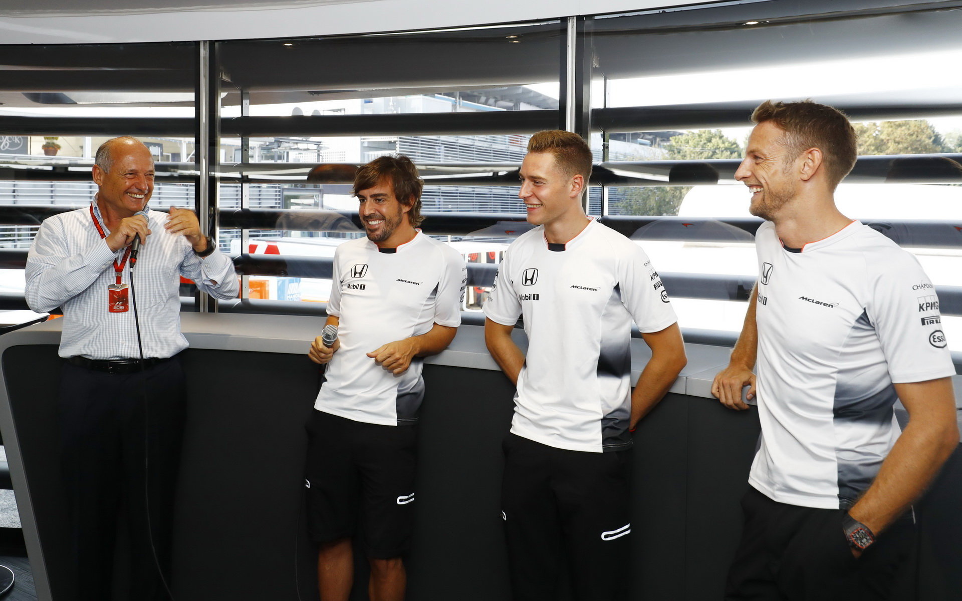 Ron Dennis, Fernando Alonso, Stoffel Vandoorne a Jenson Button v Monze