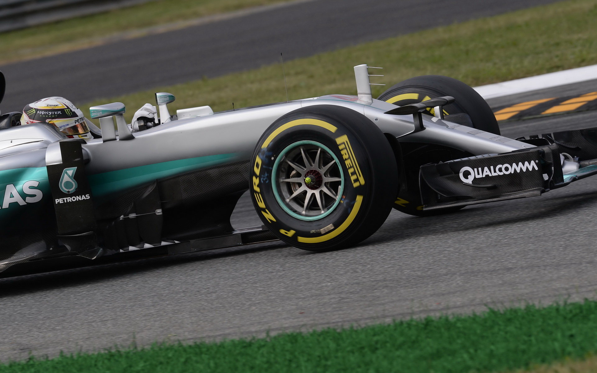 Lewis Hamilton v kvalifikaci na Monze