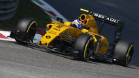 Jolyon Palmer při pátečním tréninku na Monze