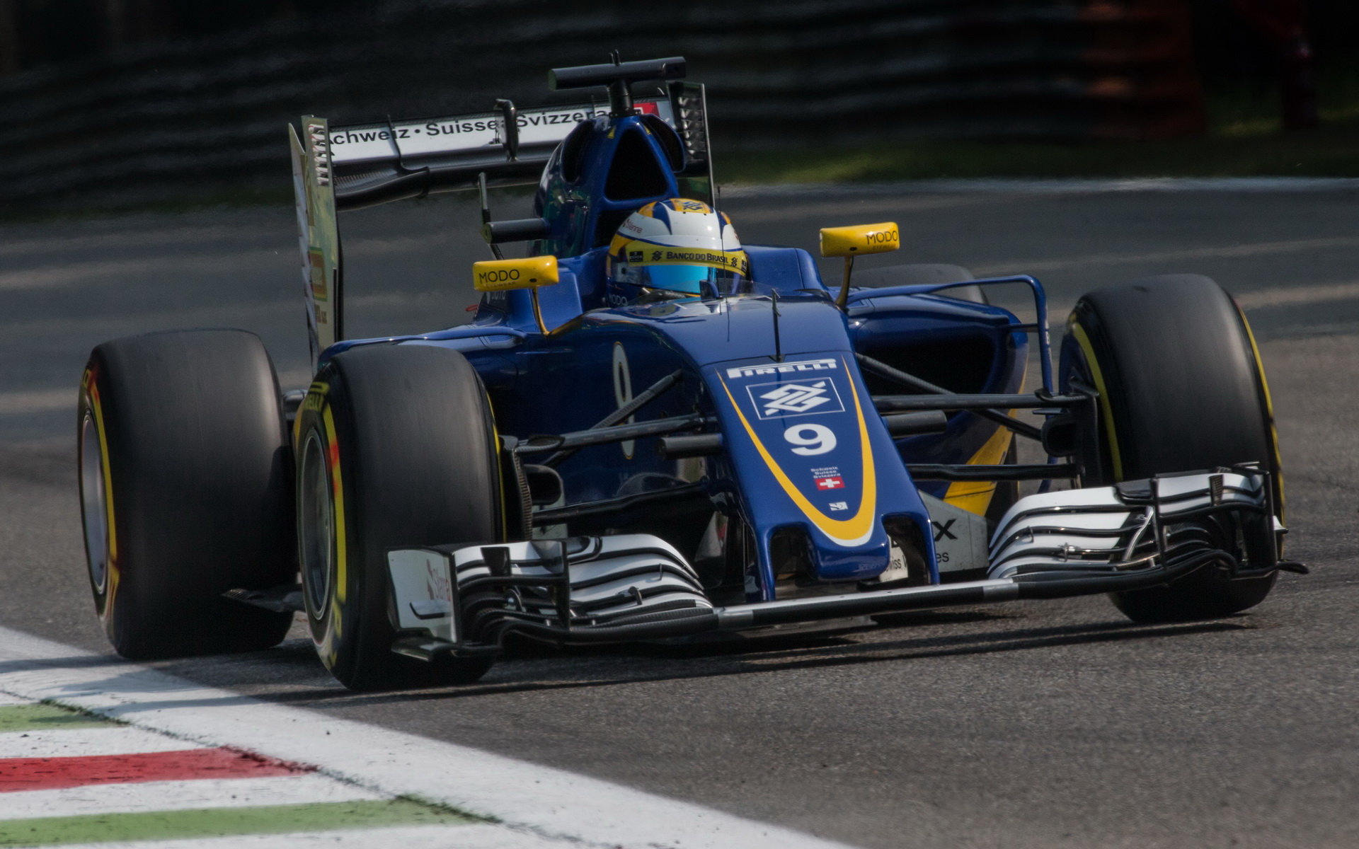 Marcus Ericsson při pátečním tréninku na Monze