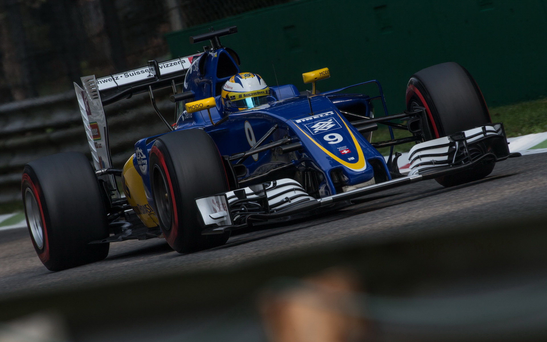 Marcus Ericsson při pátečním tréninku na Monze