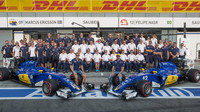 Hromadná fotografie týmu Sauber v Monze