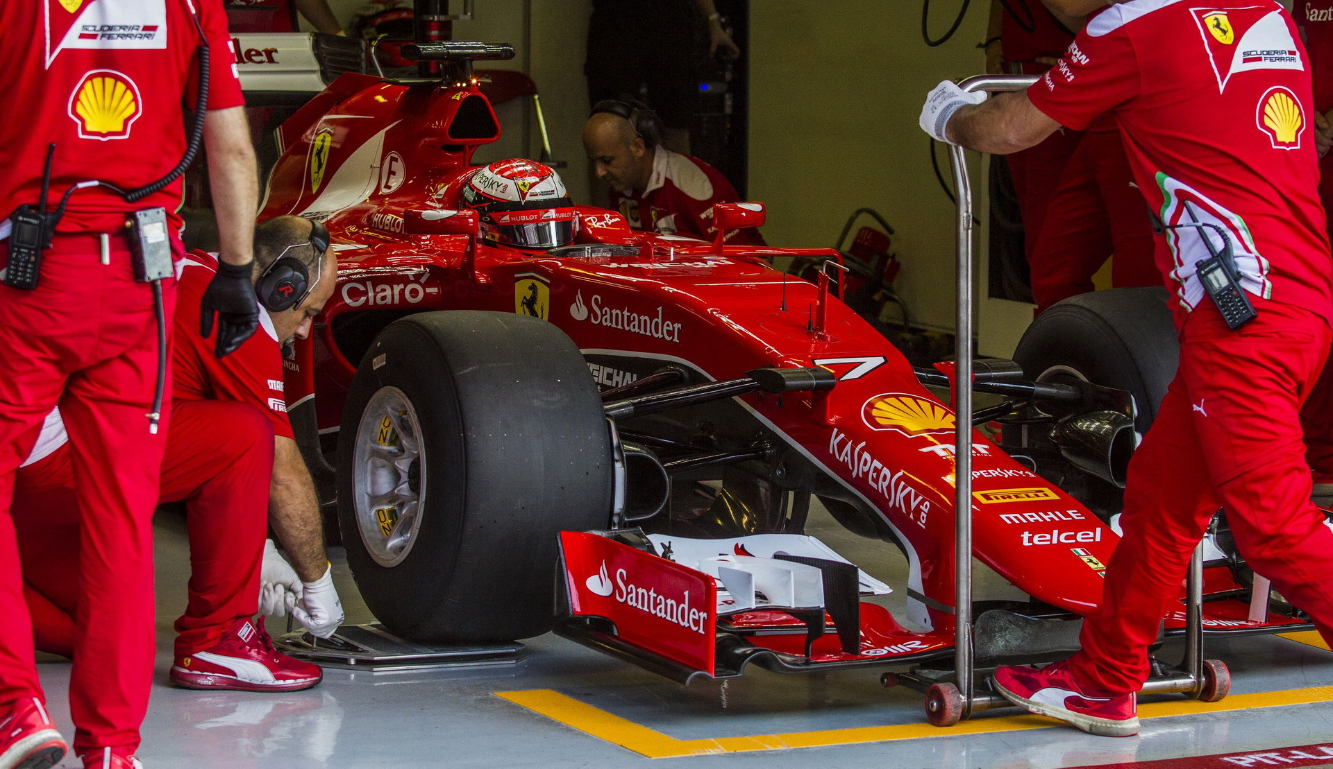 Ferrari při testu pneumatik Pirelli pro sezónu 2017