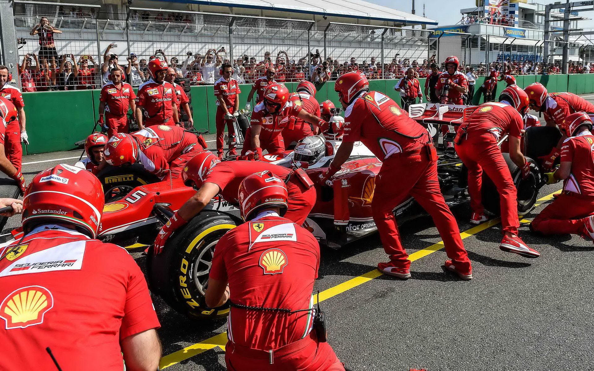 Německý okruh Hockenheim hostil o víkendu Ferrari Racing Days