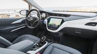 Chevrolet Bolt má větší dojezd než Tesla Model 3.