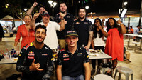 Daniel Ricciardo a Max Verstappen v Singapuru