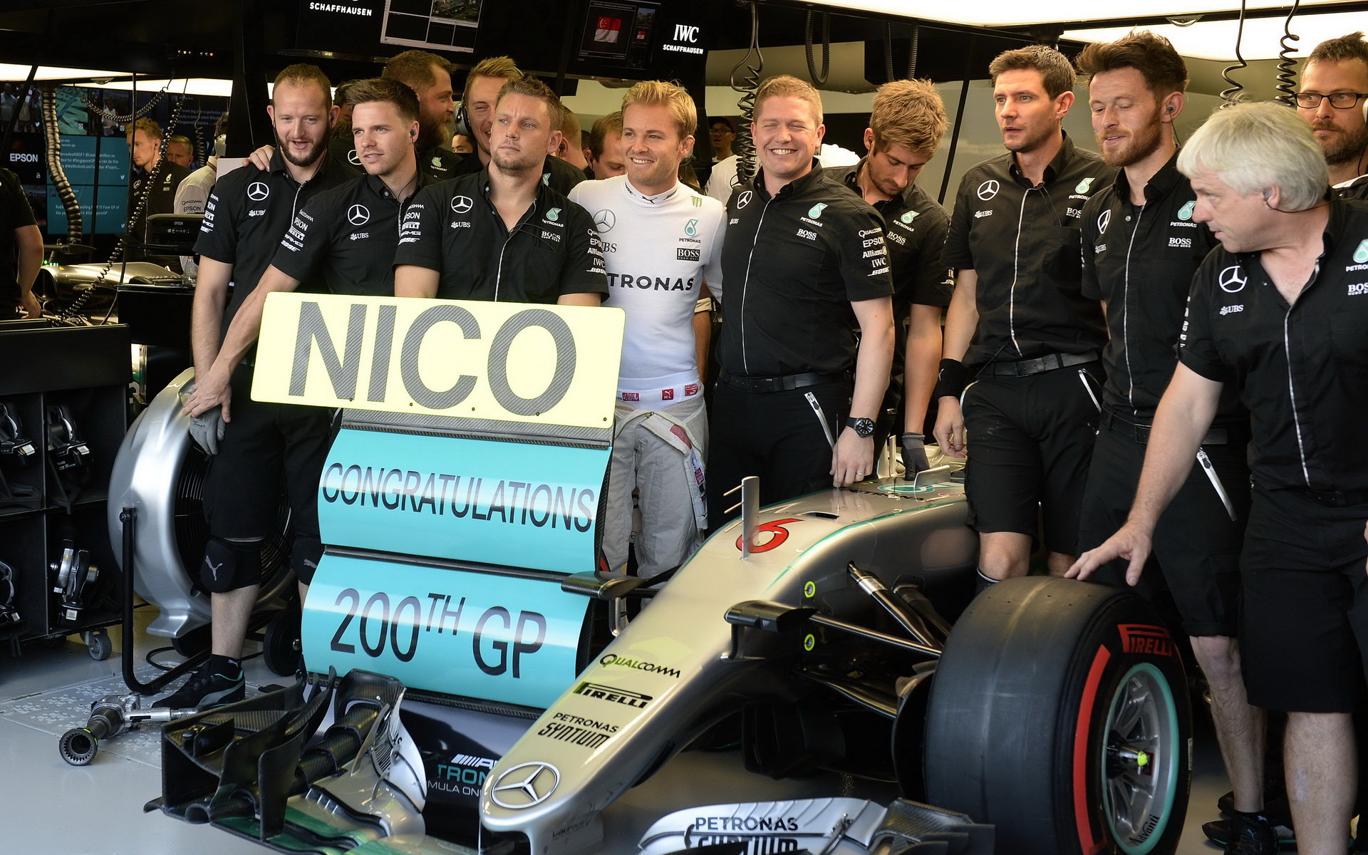 Nico Rosberg si ke své 200. Grand Prix nadělil první milý dárek