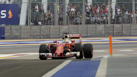 Sebastian Vettel při sobotním tréninku v Singapuru