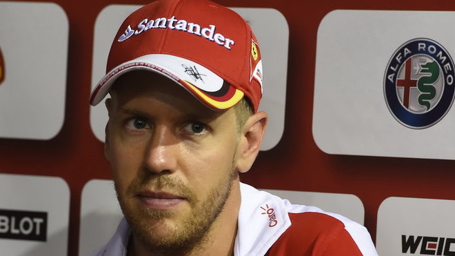 Přestože Vettel v Singapuru odvedl úctyhodný výkon, spokojen být nemohl
