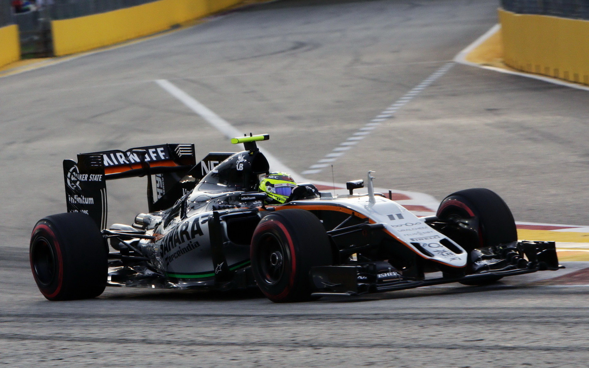 Sergio Pérez posunul Force Indii opět před Williams