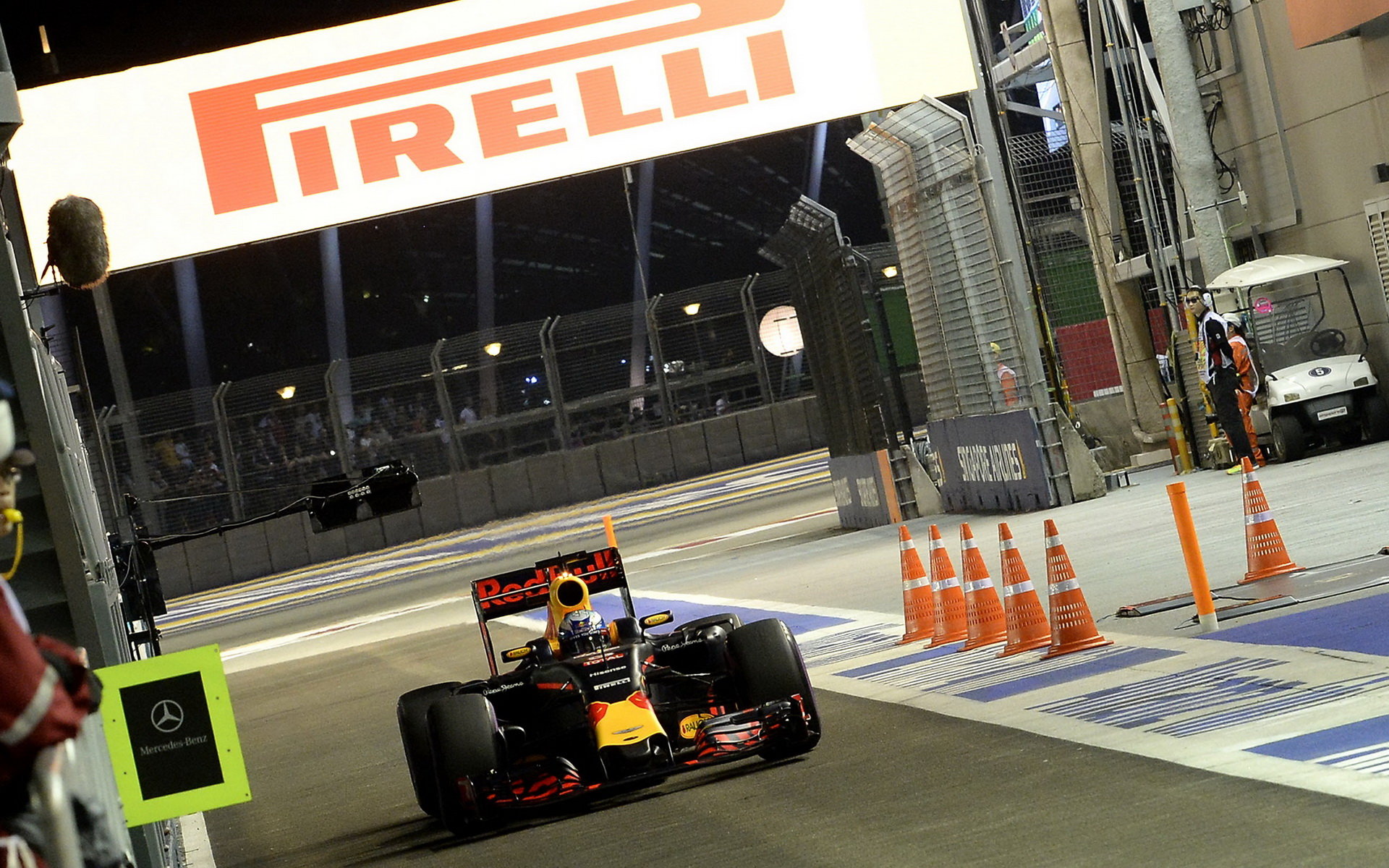 Daniel Ricciardo byl blízko, ale vítězství mu stejně jako v Monaku uniklo