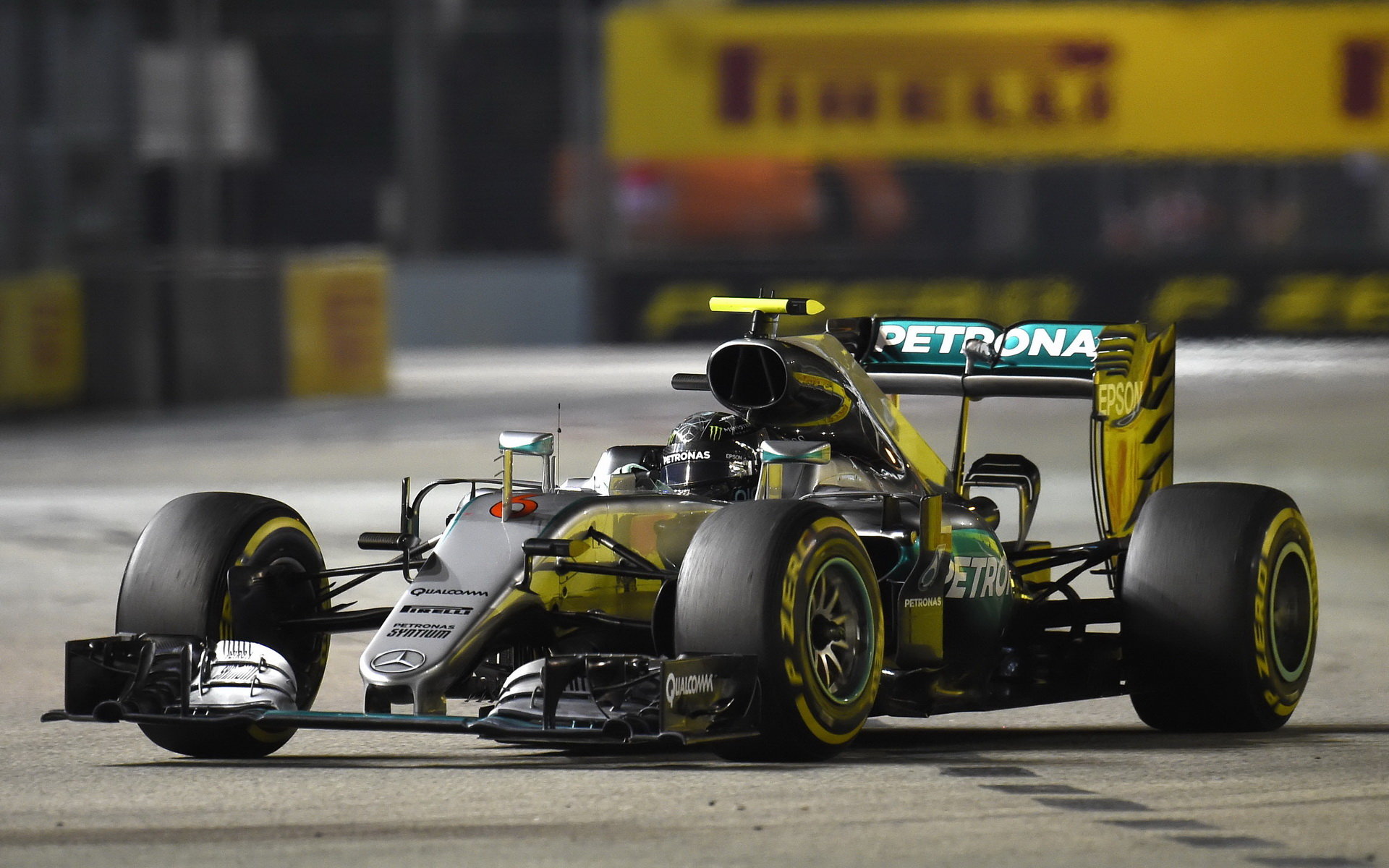 Nico Rosberg v závodě v Singapuru