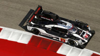 Porsche 919 Hybrid s posádkou Dumas, Lieb, Jani