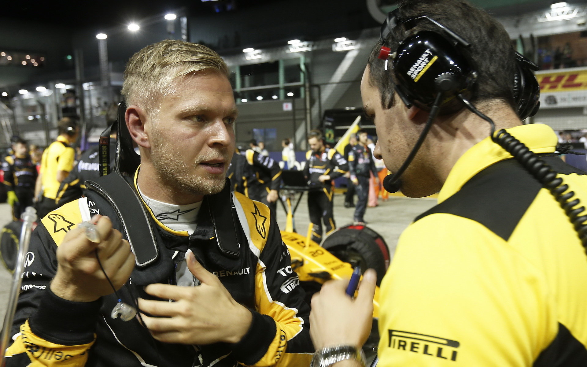 Kevin Magnussen není spokojen s otálením Renaultu ohledně složení týmu