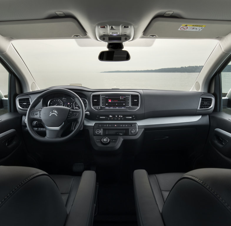 Citroën SpaceTourer chce konkurovat chce především Multivanu a třídě V.