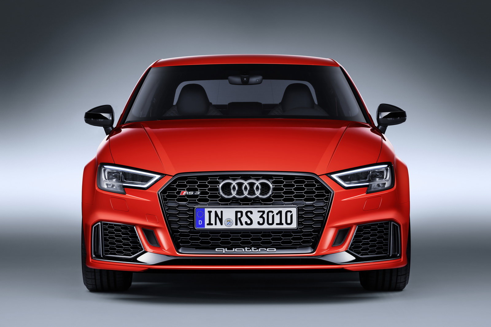 Audi RS3 Sedan ukazuje pětiválec 2.5 TSI o výkonu 400 koní!