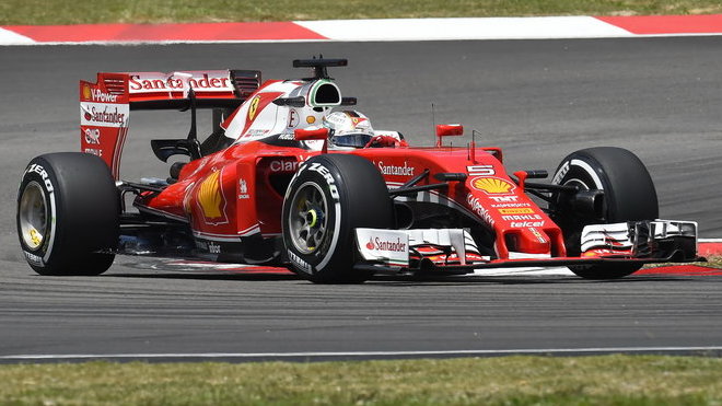 Sebastian Vettel je s rychlosti Ferrari po Japonsku spokojenější