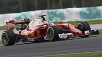 Sebastian Vettel v kvalifikaci v Malajsii
