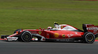 Kimi Räikkönen v kvalifikaci v Malajsii