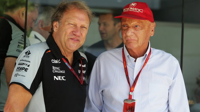 Robert Fernley (s Niki Laudou) se řádně opřel do Strategické skupiny F1