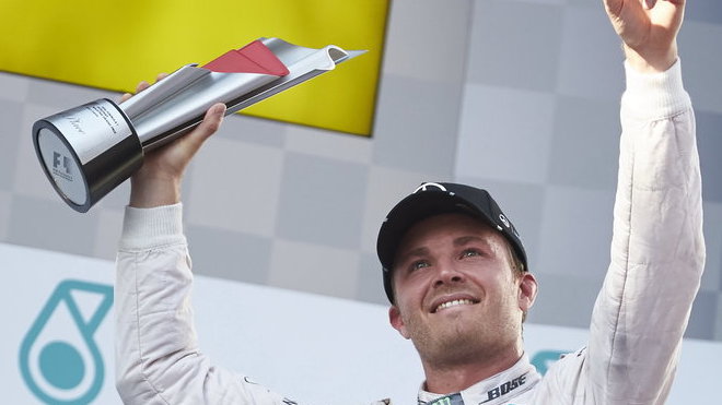Stane se Rosberg pátým pilotem, který v Brazílii oslaví premiérový titul?