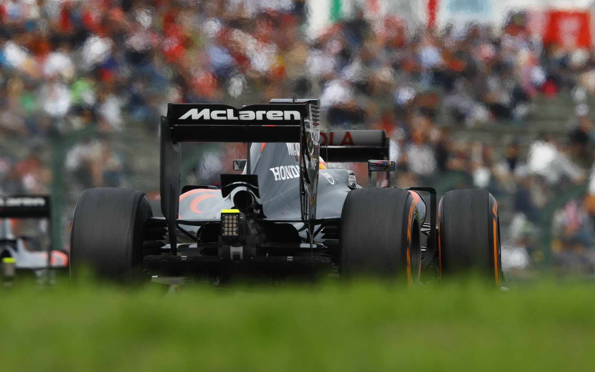 McLarenu se již delší dobu nedaří na závodních tratích vyhrávat