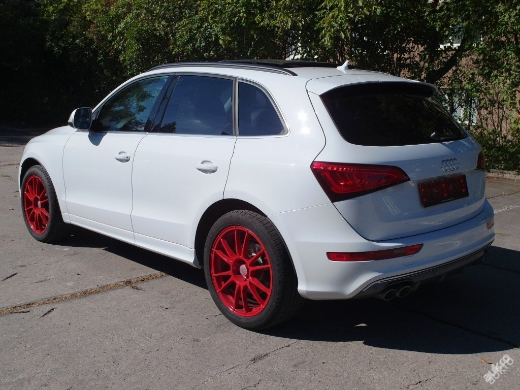 Ministerstvo vnitra prodává v aukci zabavená auta kvůli trestné činnosti, zde Audi SQ5.