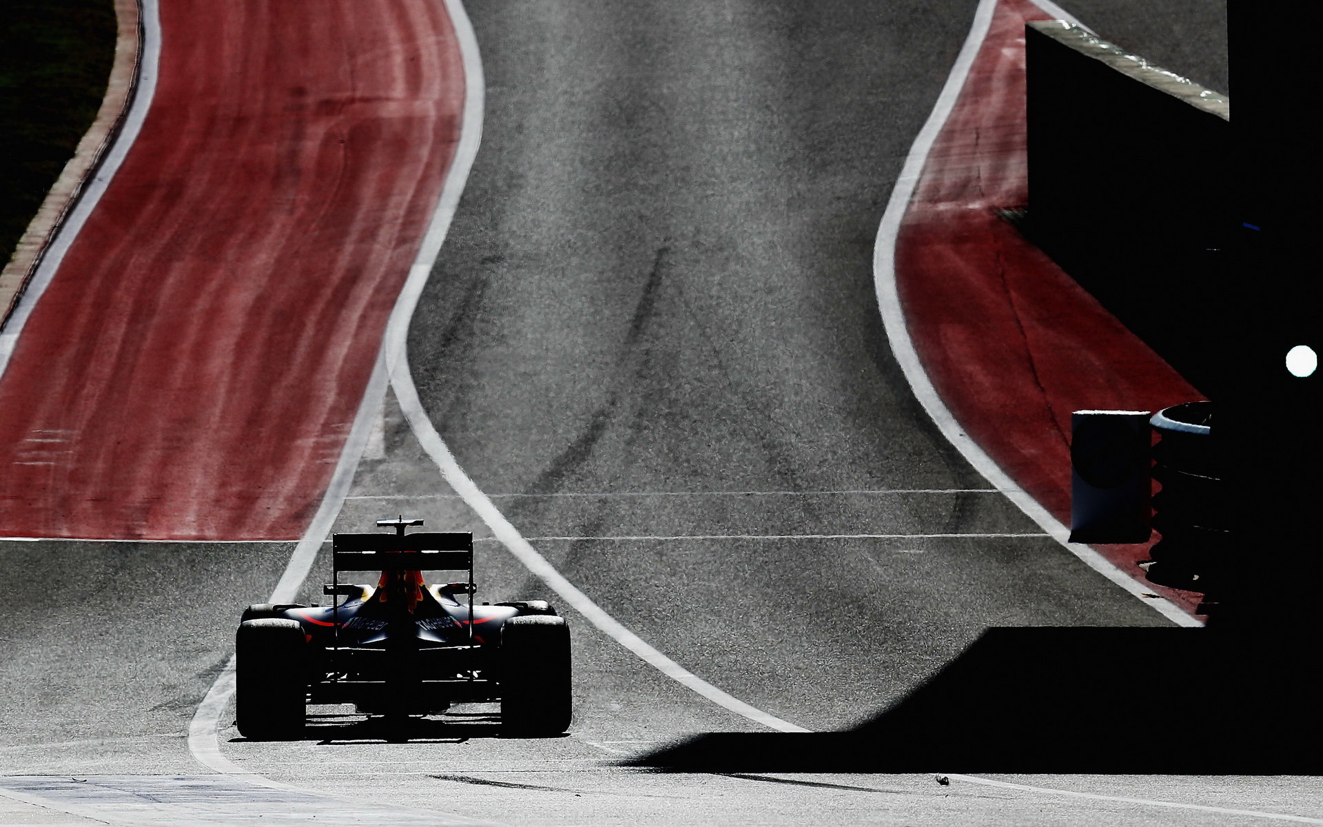 Daniel Ricciardo při pátečním tréninku v Austinu