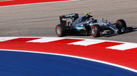 Nico Rosberg při pátečním tréninku v Austinu
