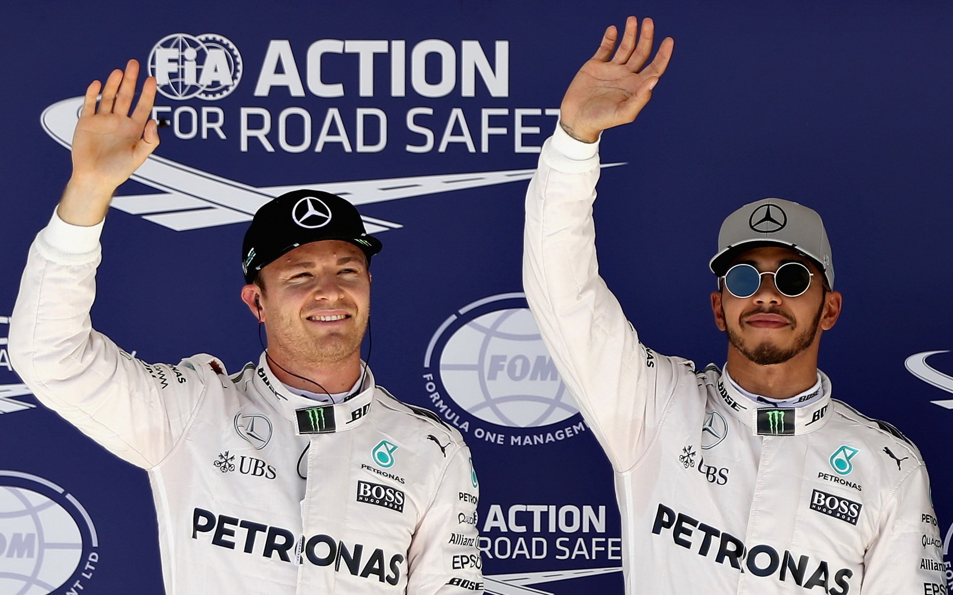 Nico Rosberg a Lewis Hamilton po kvalifikaci v Austinu
